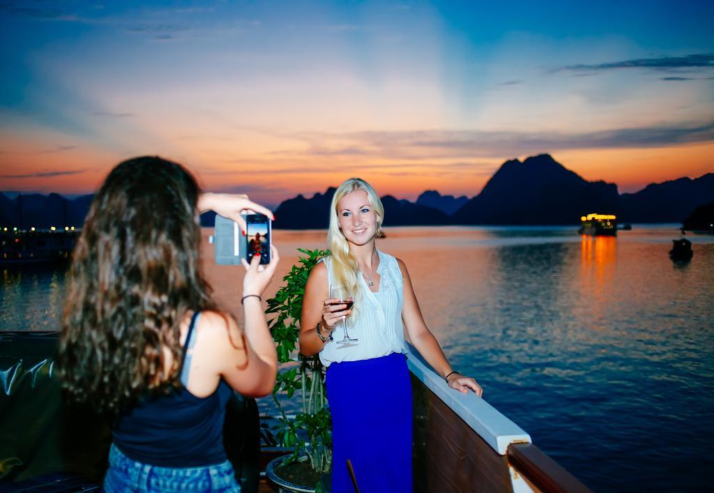 Cristina Diamond Cruise Hotel Ha Long Cameră foto
